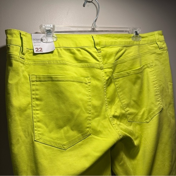 Lane Bryant Plus Size Curvy Fit Sateen Skinny Pants in Neon Yellow/Lime Green 22 - Picture 10 of 15